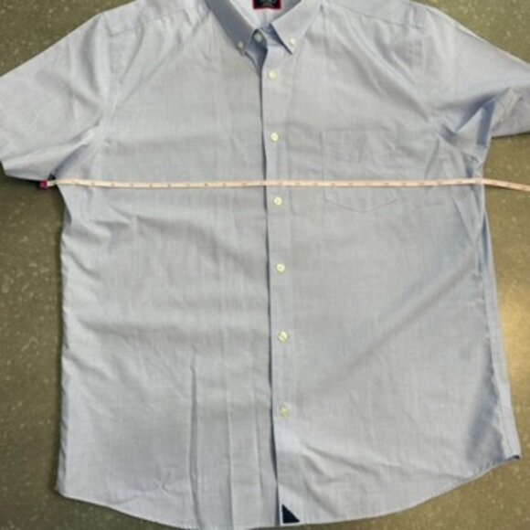 UNTUCKit Light Blue Wrinkle-Free Short Sleeve Shirt - Size XL Slim Fit - Picture 8 of 9